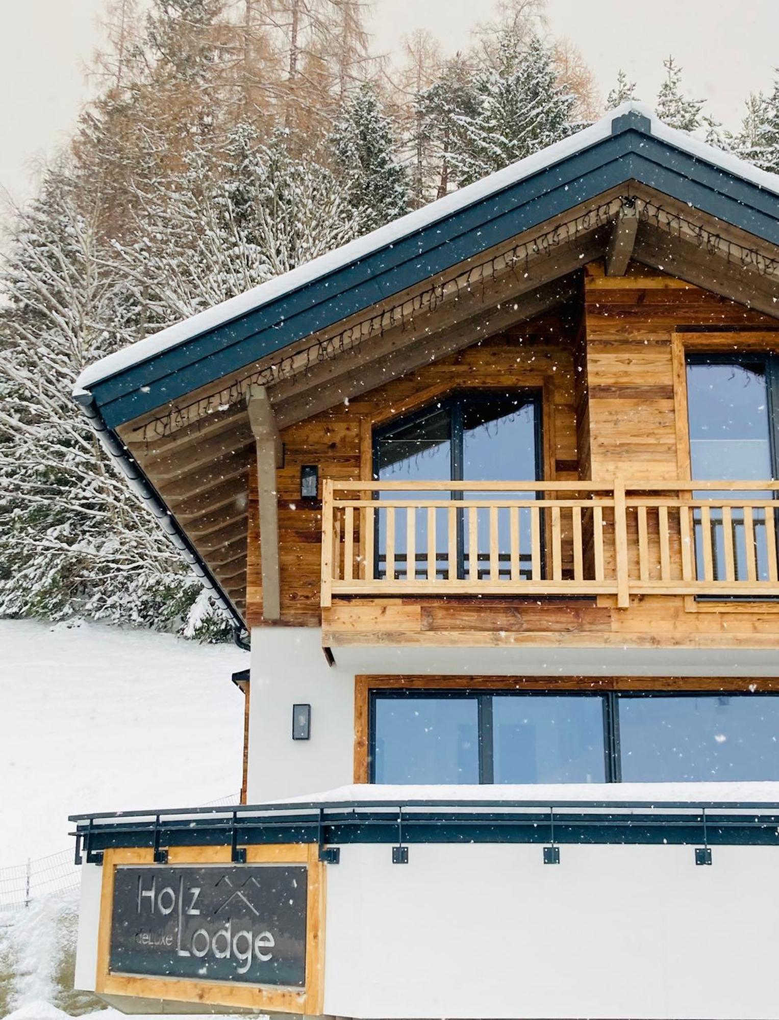 Holzlodge Deluxe 라드스타드트 외부 사진