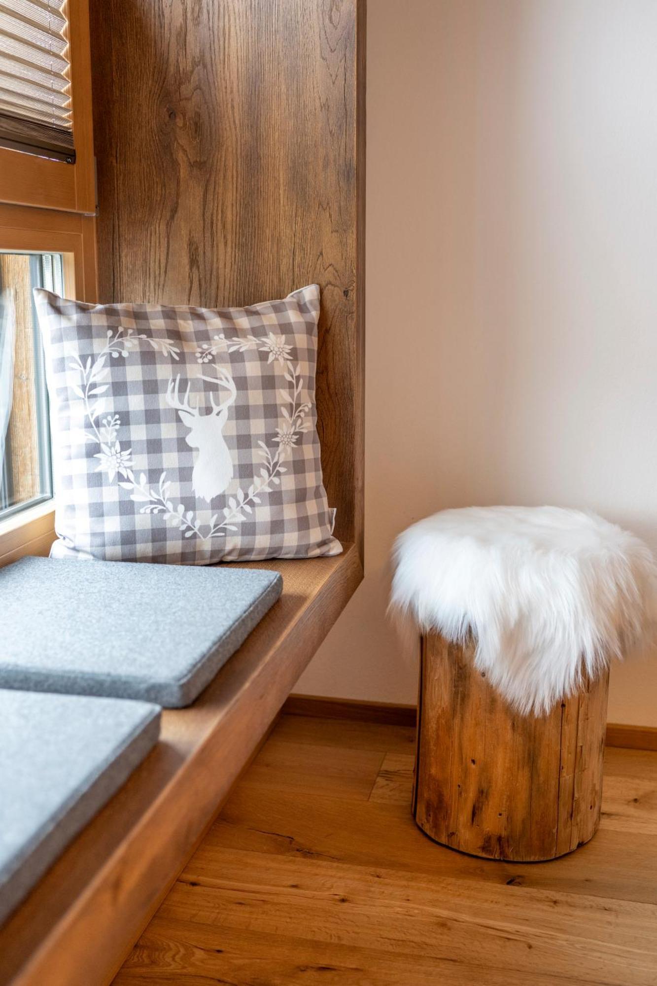 Holzlodge Deluxe 라드스타드트 외부 사진